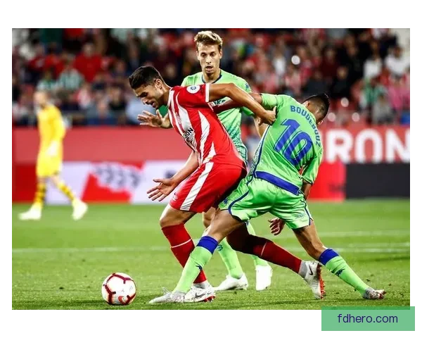 体坛联播聚焦巴黎引援巴萨中场德罗国足热身逼平乌兹别克展现新貌